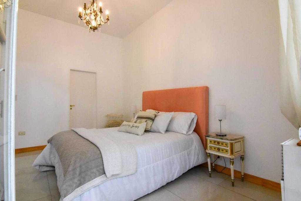 Dpto. En Recoleta: Calido, Proximo Y Confortable - Buenos Aires — Fotos 1